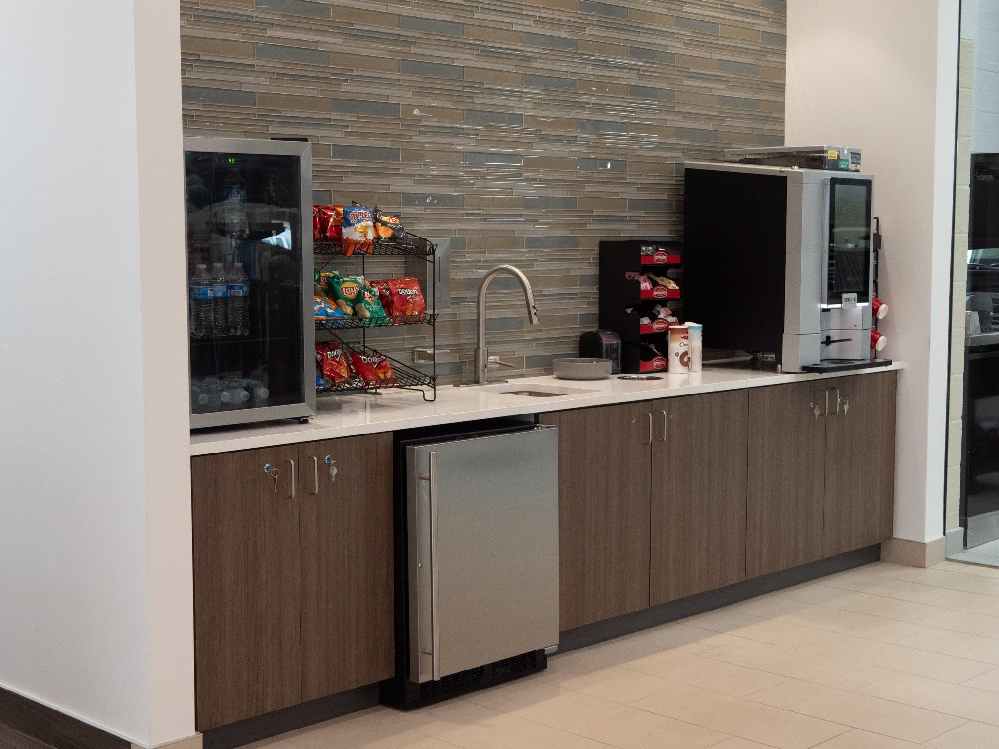 Coffee, Beverage, and Snack Station